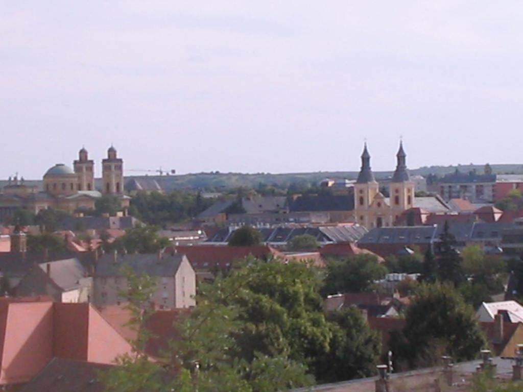 Hotel Burg Eger Esterno foto